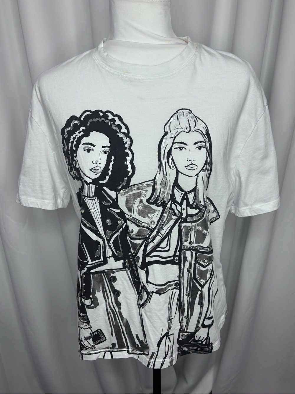 Zara White Tee with Black Label Accent